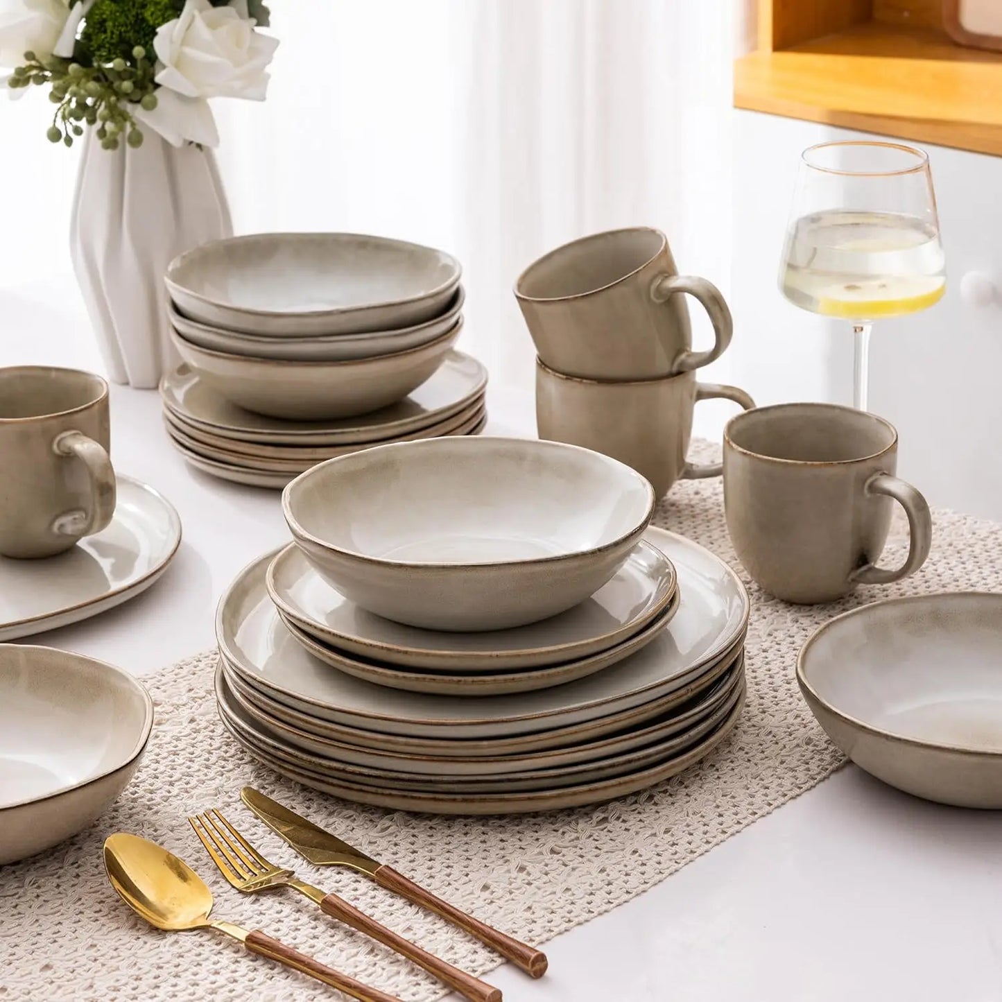 18-Pc Dinnerware Set for 6