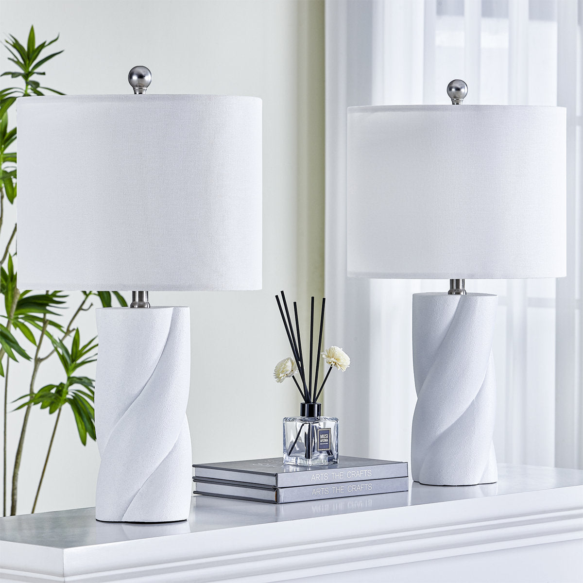 Modern Ceramic Table Lamp, White, Set of 2