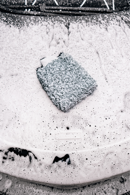BLACKLINE® Microfiber Wash Mitt