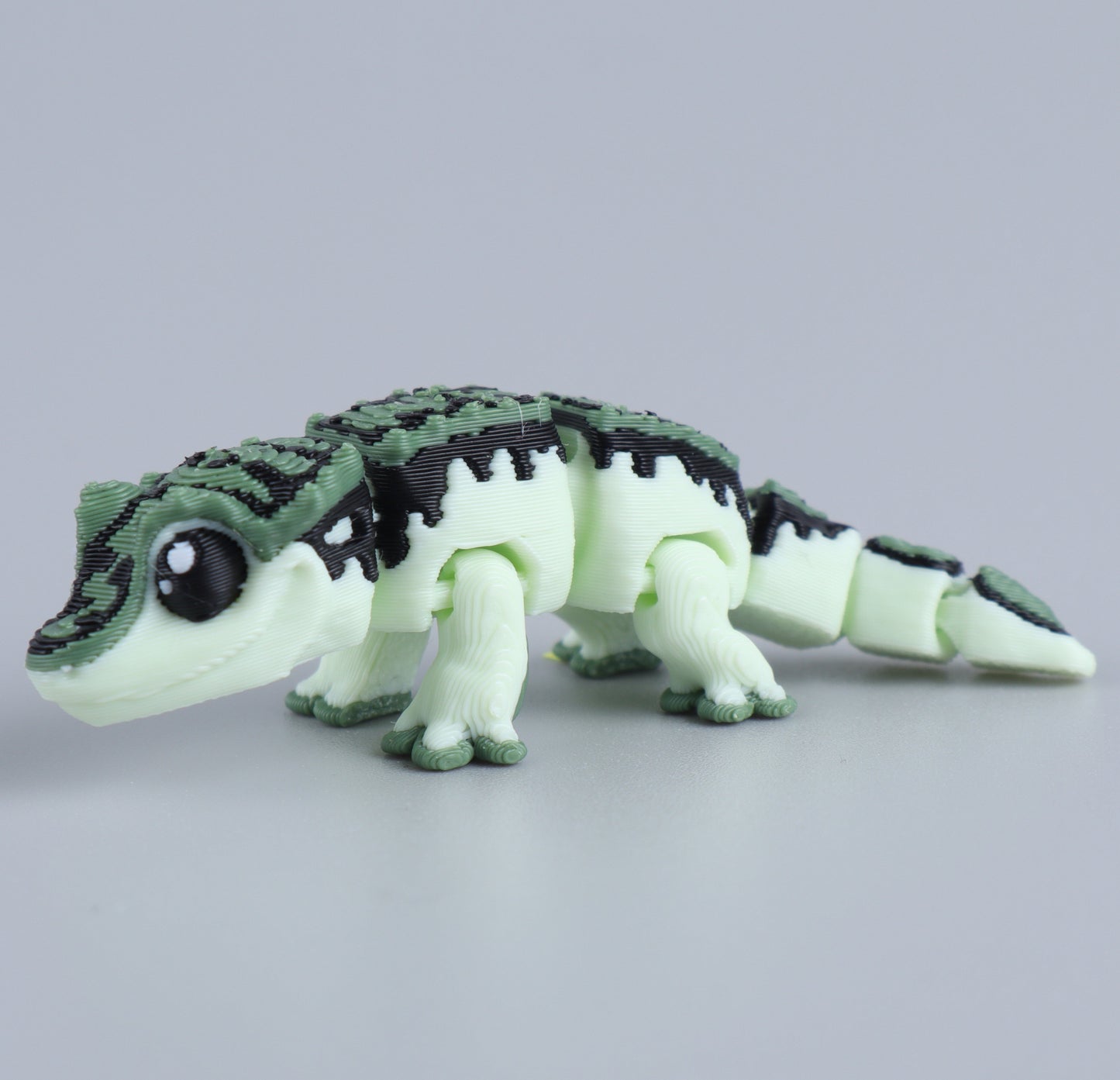 Mini Fidget Creature– Articulated Party Favor Gift