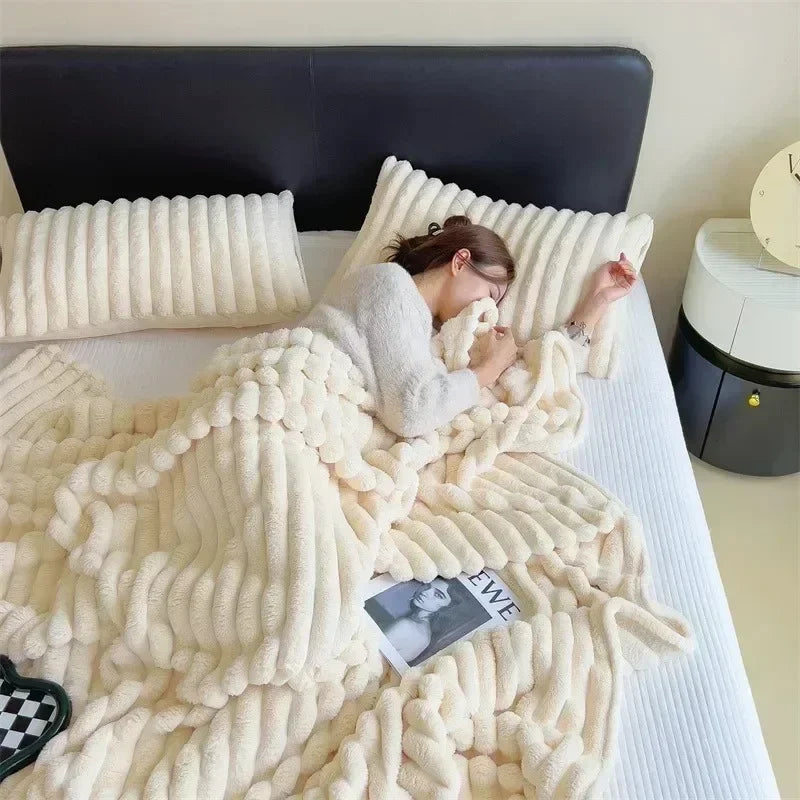 Rabbit Plush Autumn Warm Blanket for Bed